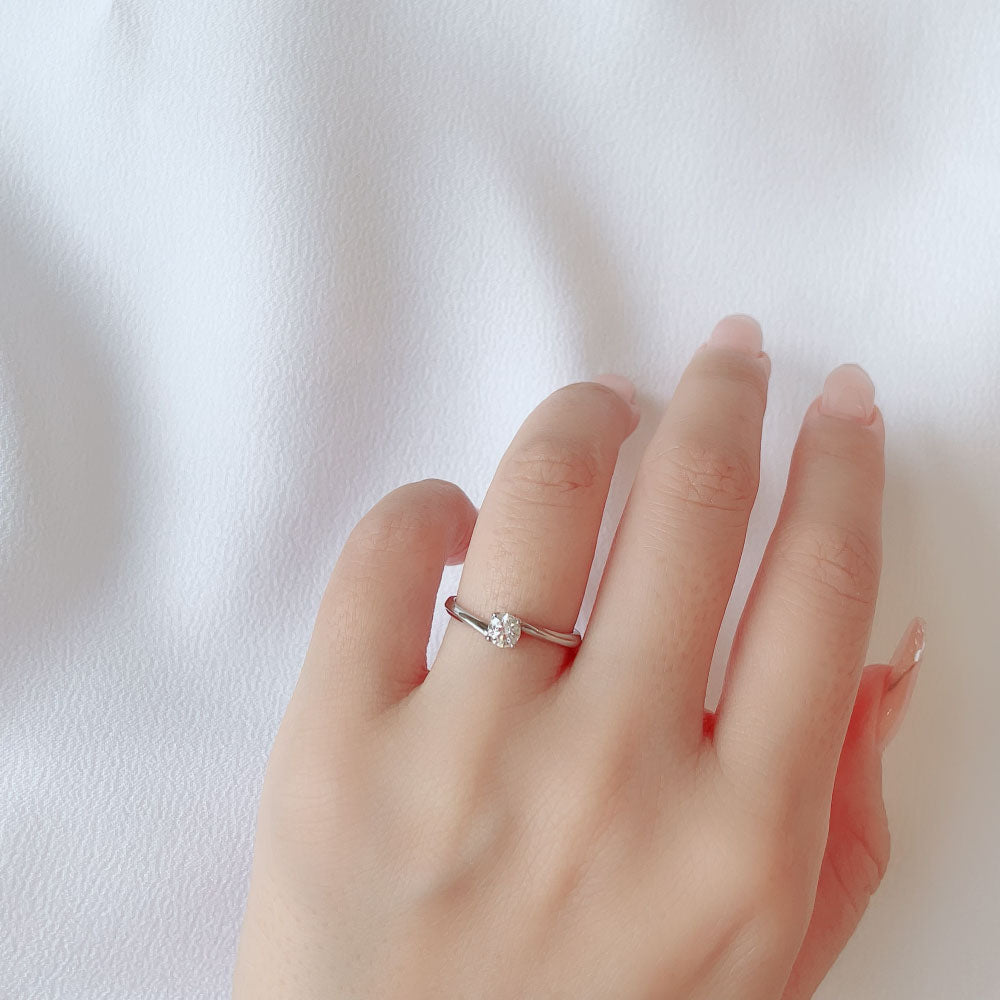 Lab-grown diamond engagement ring 