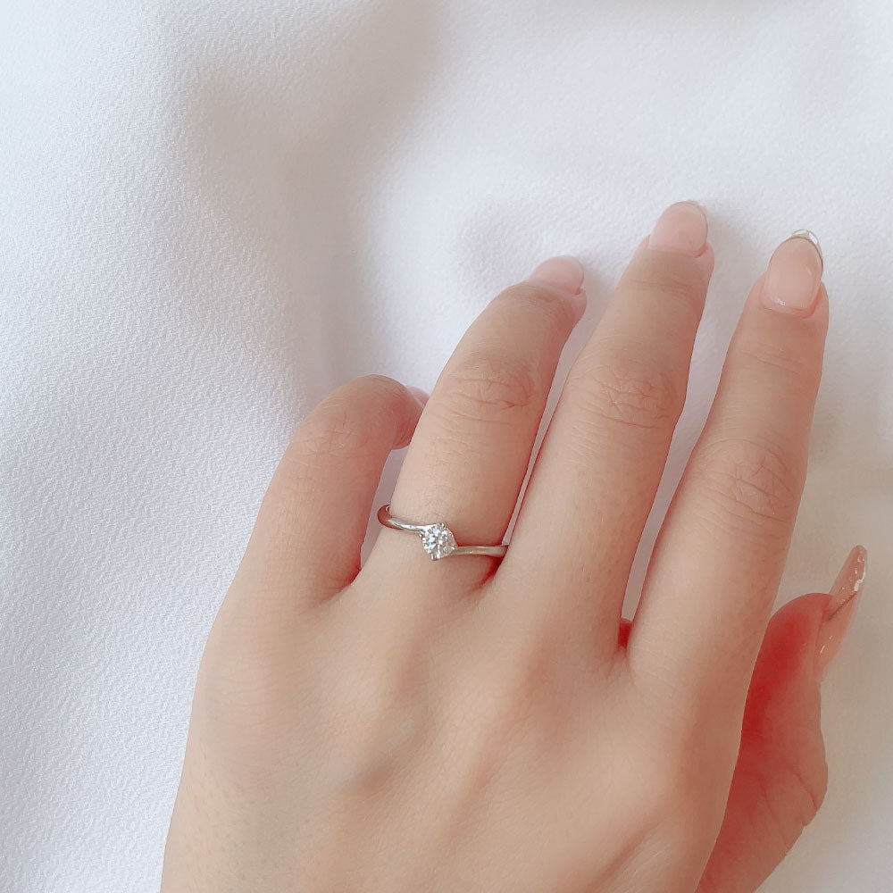 Lab-grown diamond engagement ring 