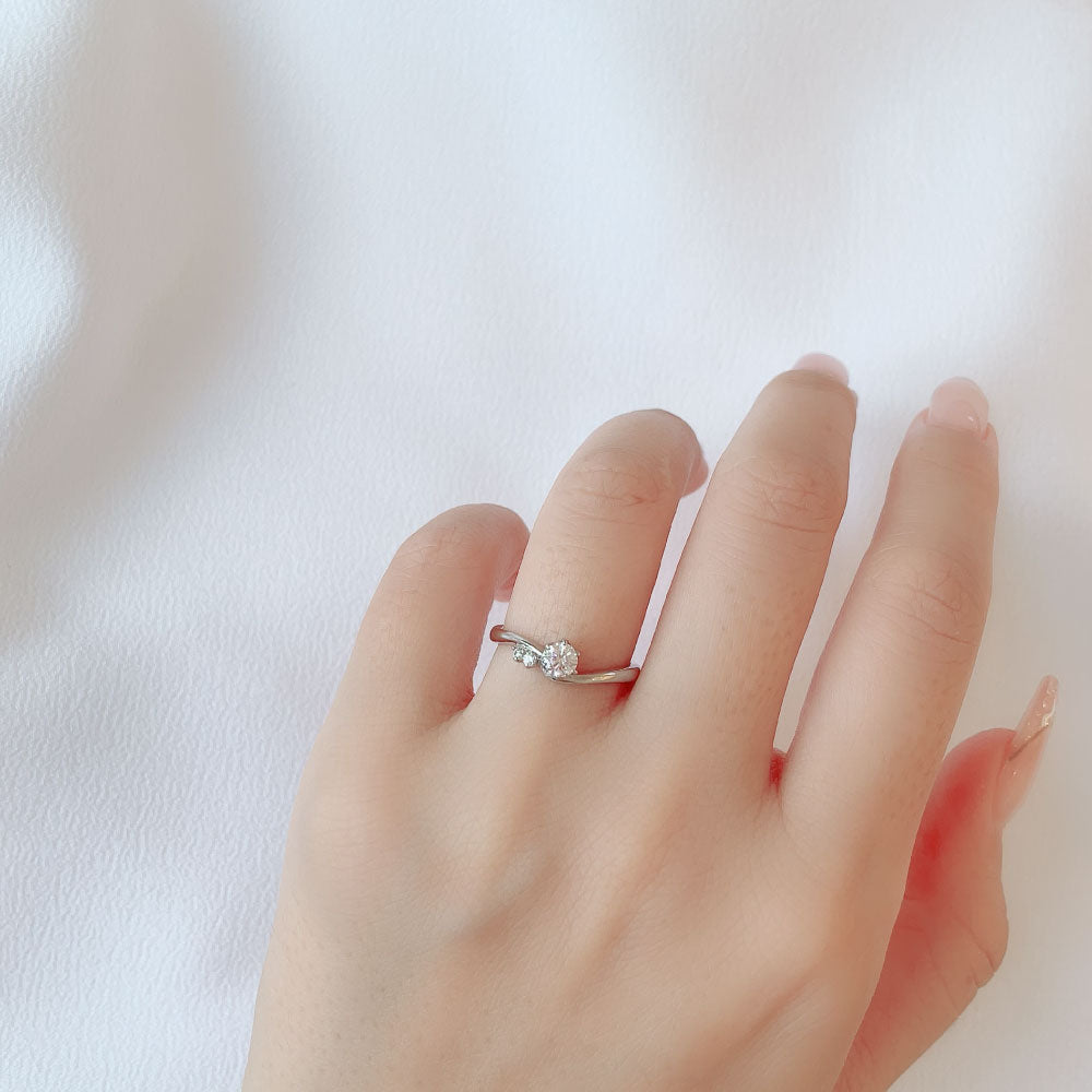 Lab-grown diamond engagement ring 