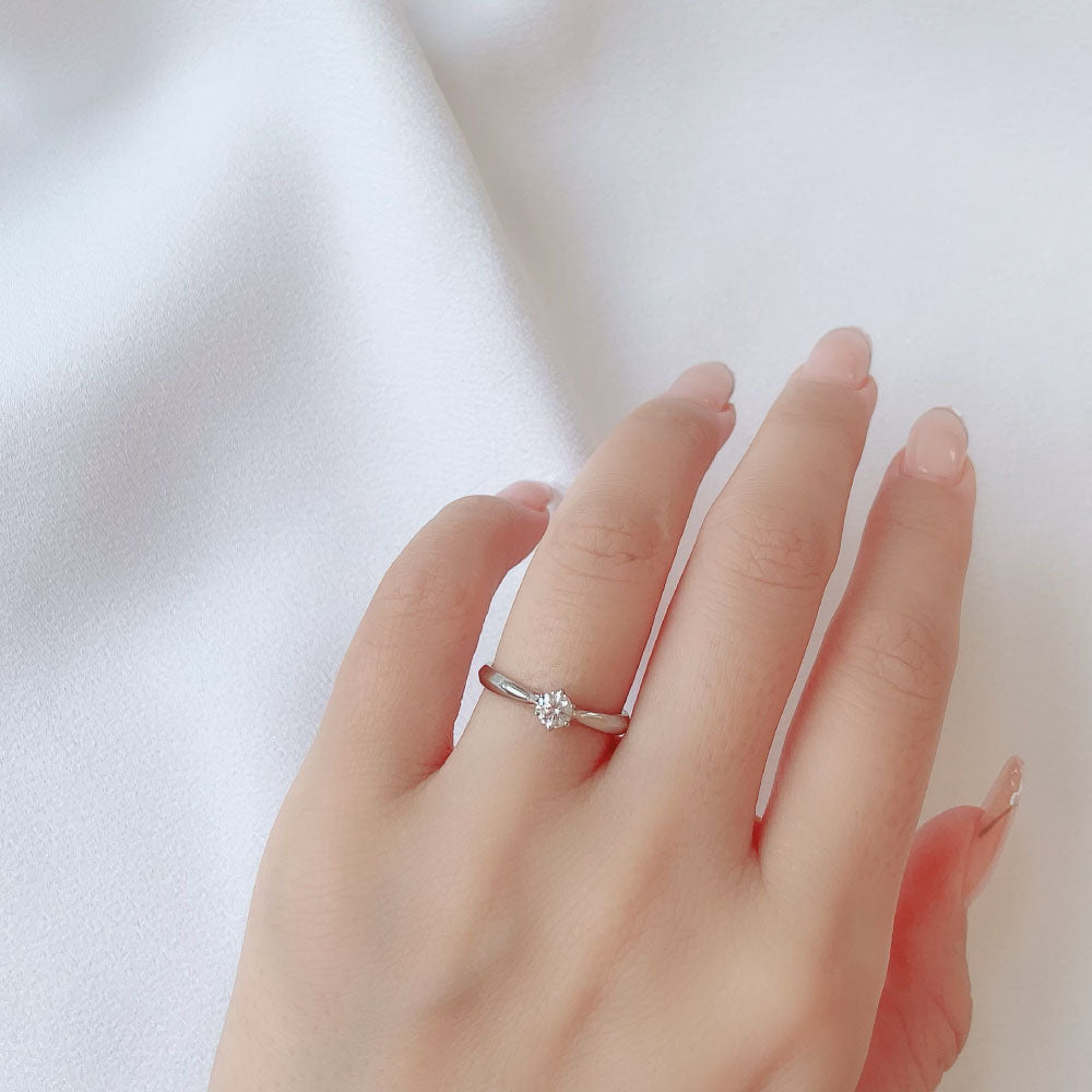 Lab-grown diamond engagement ring 