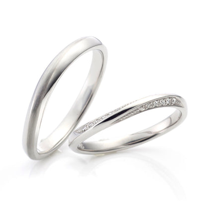 "Simple,standard and European wedding ring （wedding band,marriage ring）from the Aglobe japan's vivage collection.
Platinum900 wedding ring （wedding band,marriage ring） with Simple and European texture.
Rings with surface treatment.
"