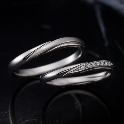 "antique and luxury wedding ring （wedding band,marriage ring）from the Aglobe japan's ECTURO collection.
Platinum900 wedding ring （wedding band,marriage ring） with unique and European texture."