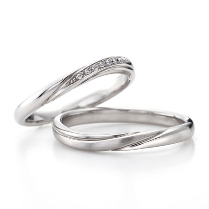 "antique and luxury wedding ring （wedding band,marriage ring）from the Aglobe japan's ECTURO collection.
Platinum900 wedding ring （wedding band,marriage ring） with unique and European texture."
