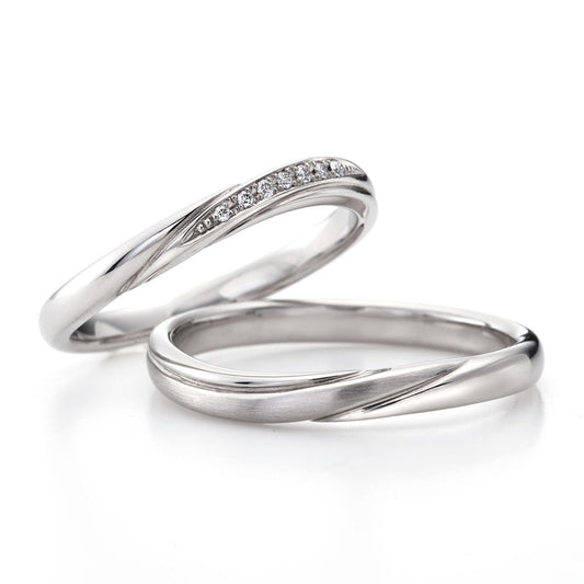 "antique and luxury wedding ring （wedding band,marriage ring）from the Aglobe japan's ECTURO collection.
Platinum900 wedding ring （wedding band,marriage ring） with unique and European texture."