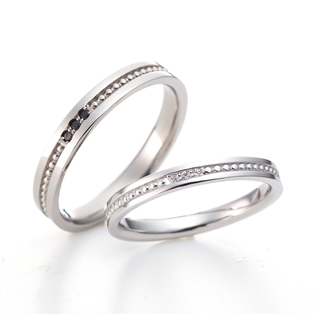 "simple and standard wedding ring （wedding band,marriage ring）from the Aglobe japan's paveochocolat collection.
Platinum900 wedding ring （wedding band,marriage ring） with luxury and European texture.
Men’s wedding band with black diamond in platinum setting
Rings with milling."