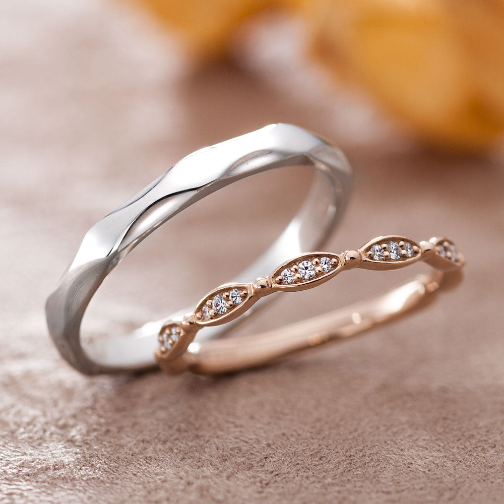 "standard wedding ring （wedding band,marriage ring）from the Aglobe japan's Stel Giurare collection.
Platinum900 and K18 Pink Gold （rose gold）wedding ring （wedding band,marriage ring） with luxury and European texture.
"