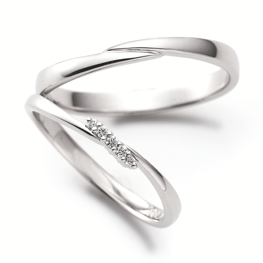 "casual and European wedding ring （wedding band,marriage ring）from the Aglobe japan's Promise Ring collection.
Platinum900 wedding ring （wedding band,marriage ring） with simple and standard texture.
"