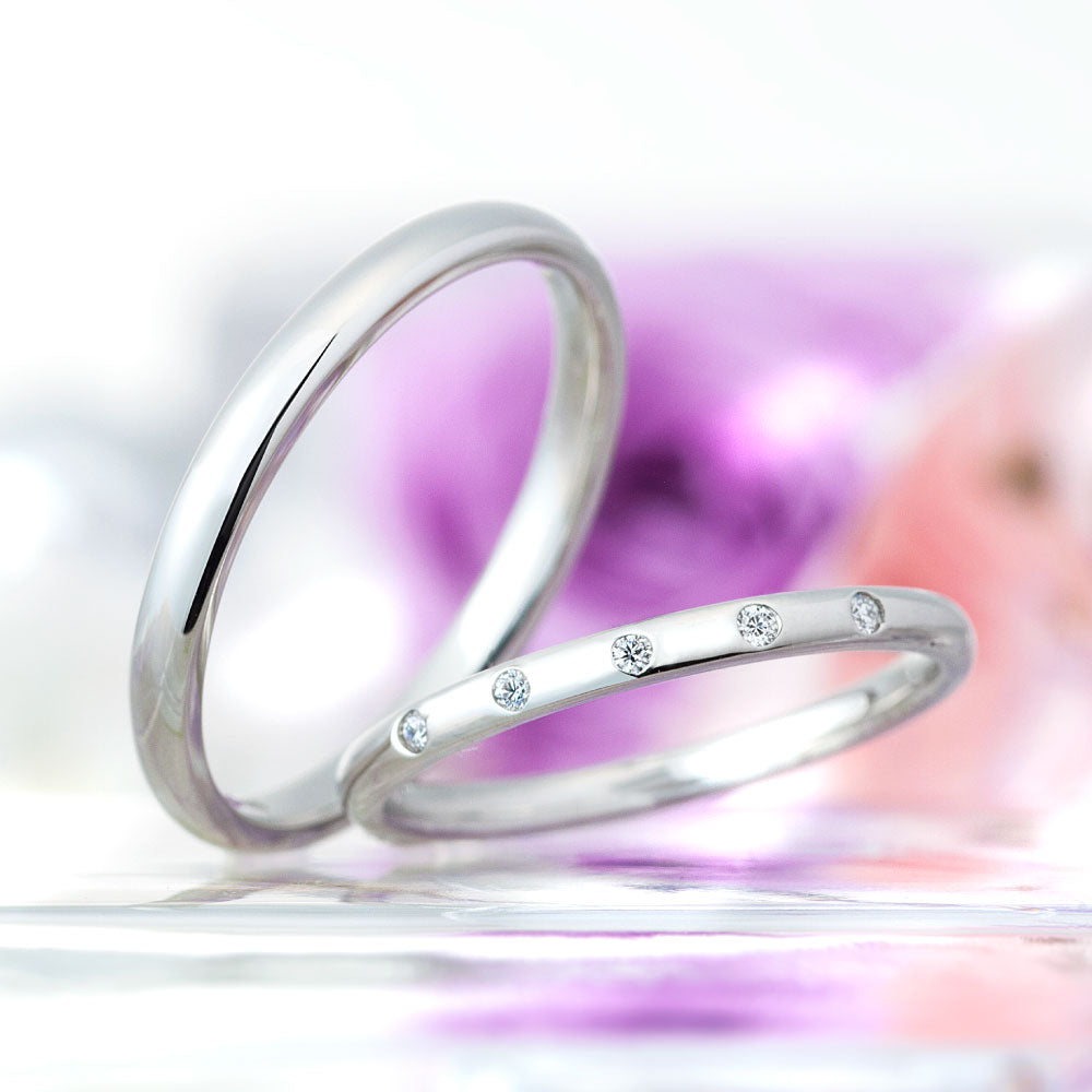 "cute wedding ring （wedding band,marriage ring）from the Aglobe japan's Aimeroir collection.
Platinum900 wedding ring （wedding band,marriage ring） with simple and standard texture."