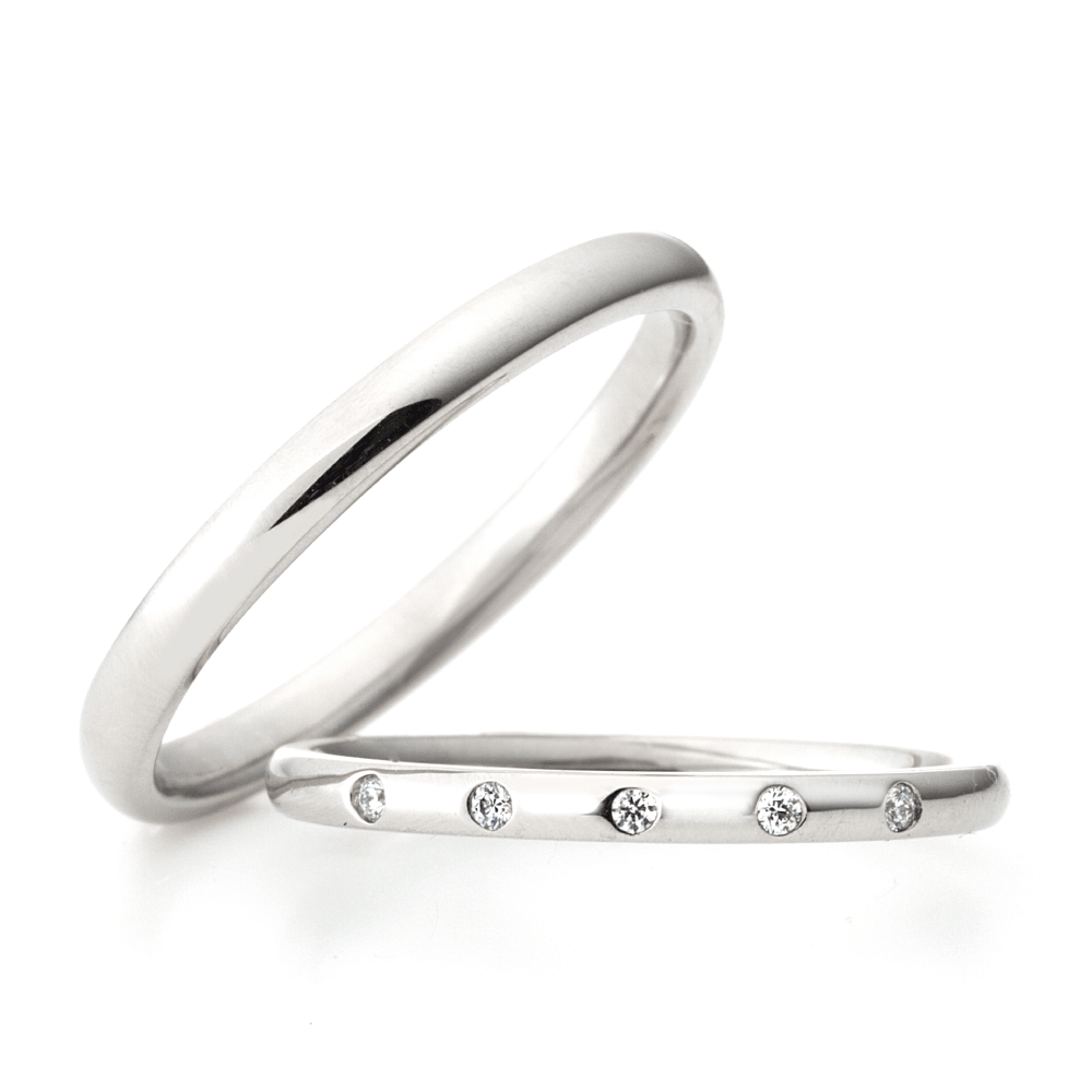 "cute wedding ring （wedding band,marriage ring）from the Aglobe japan's Aimeroir collection.
Platinum900 wedding ring （wedding band,marriage ring） with simple and standard texture."