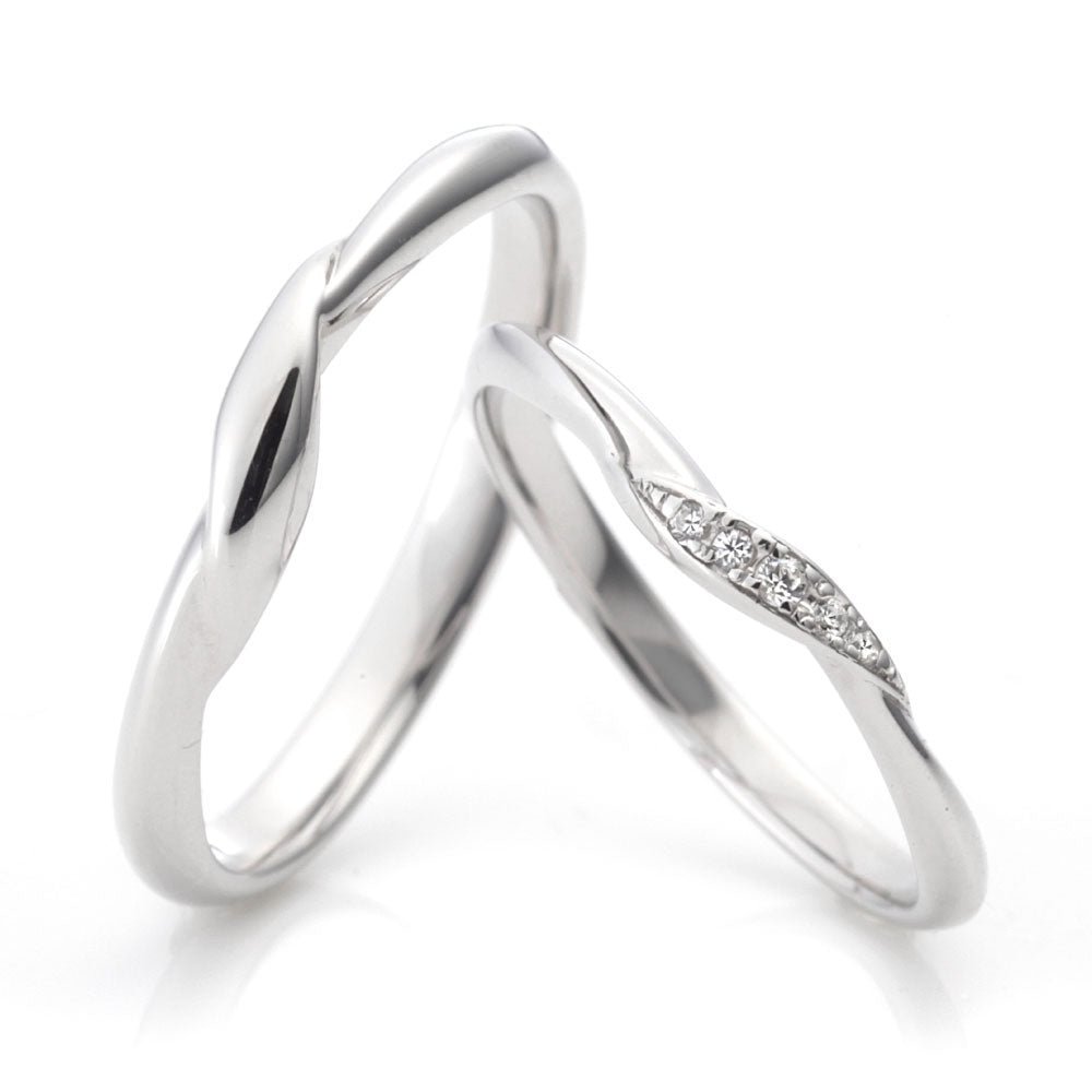 "Simple,standard and European wedding ring （wedding band,marriage ring）from the Aglobe japan's vivage collection.
Platinum900 wedding ring （wedding band,marriage ring） with Simple and European texture.
"