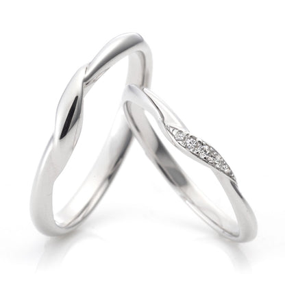 "Simple,standard and European wedding ring （wedding band,marriage ring）from the Aglobe japan's vivage collection.
Platinum900 wedding ring （wedding band,marriage ring） with Simple and European texture.
"