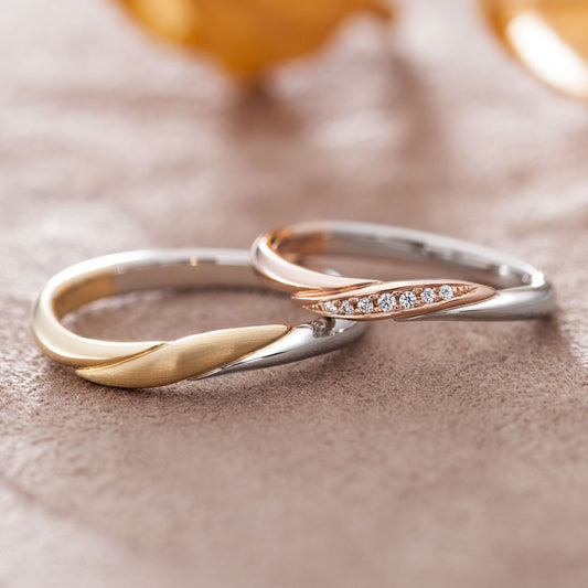 "standard wedding ring （wedding band,marriage ring）from the Aglobe japan's Stel Giurare collection.
Combination marriage ring（wedding ring,wedding band） in platinum and K18 pink gold （K18 Yellow Gold）.
Combination wedding ring （wedding band,marriage ring） with luxury and European texture.
Rings with surface treatment."