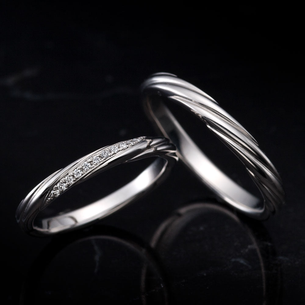 "antique and luxury wedding ring （wedding band,marriage ring）from the Aglobe japan's ECTURO collection.
Platinum900 wedding ring （wedding band,marriage ring） with unique and European texture."