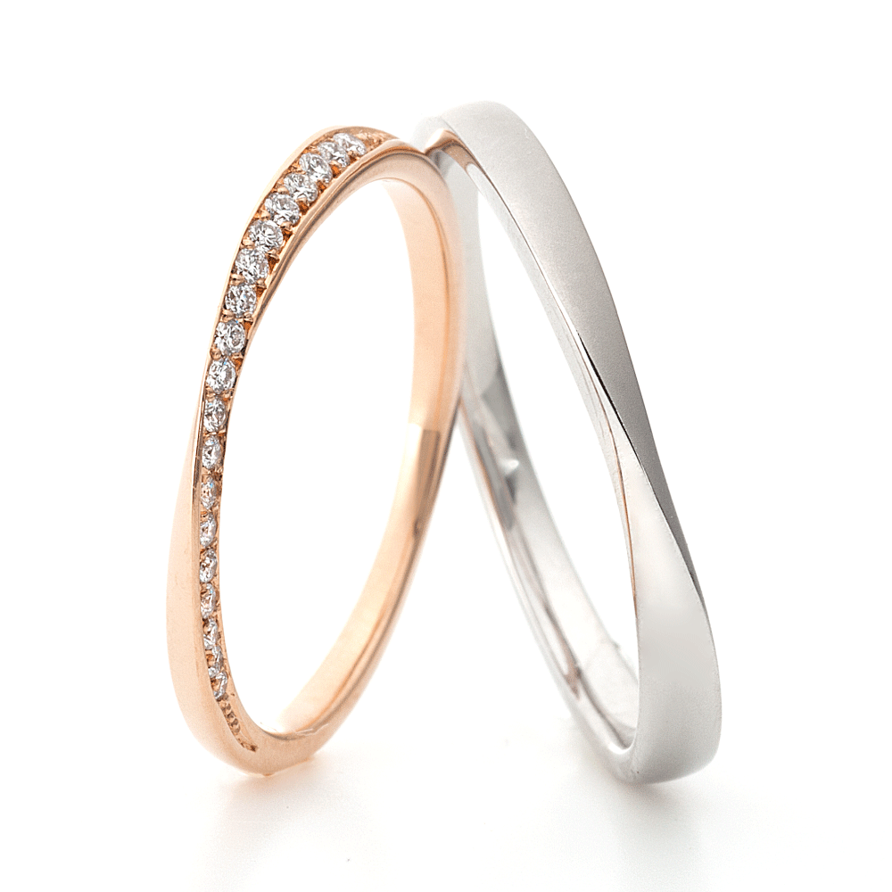 "cute wedding ring （wedding band,marriage ring）from the Aglobe japan's Aimeroir collection.
Platinum900 and K18 Pink Gold wedding ring （wedding band,marriage ring） with simple and standard texture.
Rings with surface treatment."