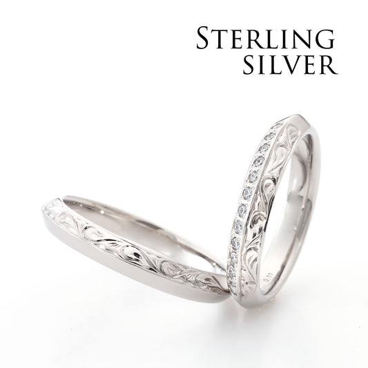 "casual and Hawaiian wedding ring （wedding band,marriage ring）from the Aglobe japan's mauoli collection.
K18 White Gold wedding ring （wedding band,marriage ring） with unique texture.
Hawaiian gold wedding band with PILILANI engraving and vintage finish