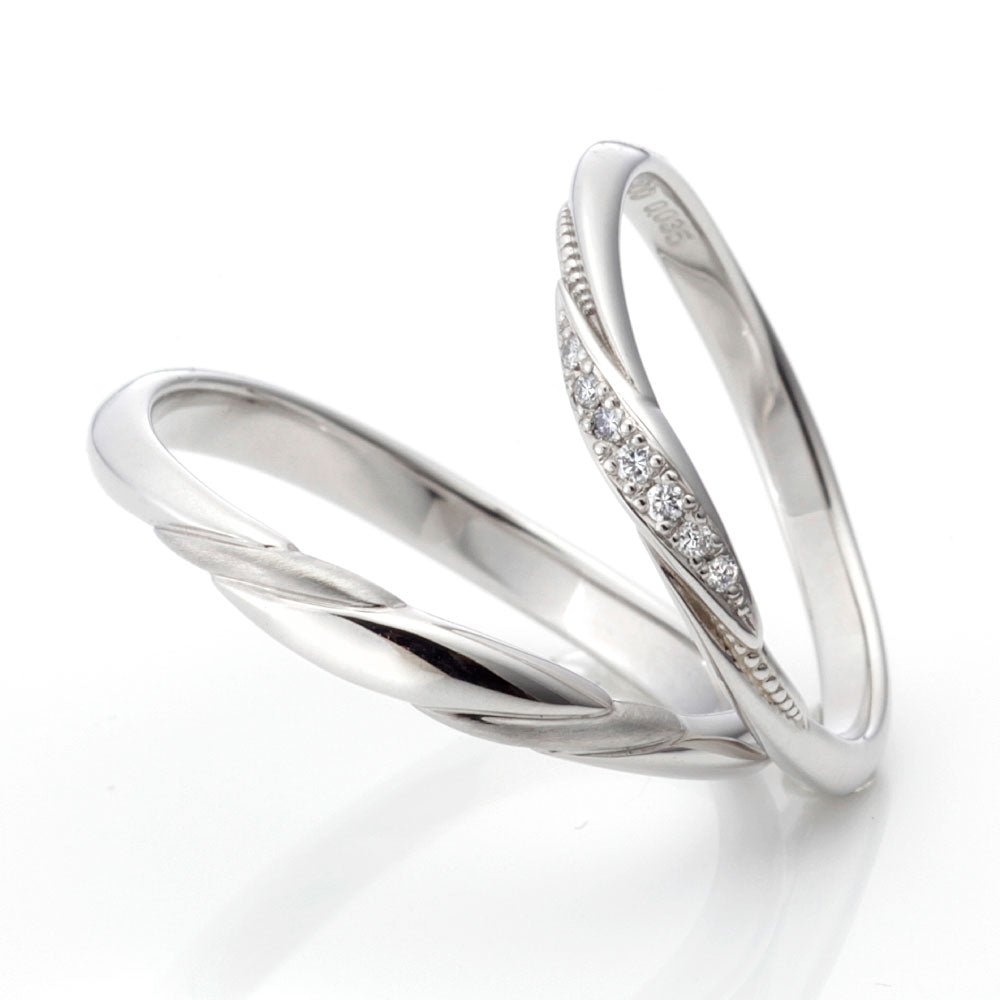 "Simple,standard and European wedding ring （wedding band,marriage ring）from the Aglobe japan's vivage collection.
Platinum900 wedding ring （wedding band,marriage ring） with Simple and European texture.
Rings with milling
Rings with surface treatment.
"