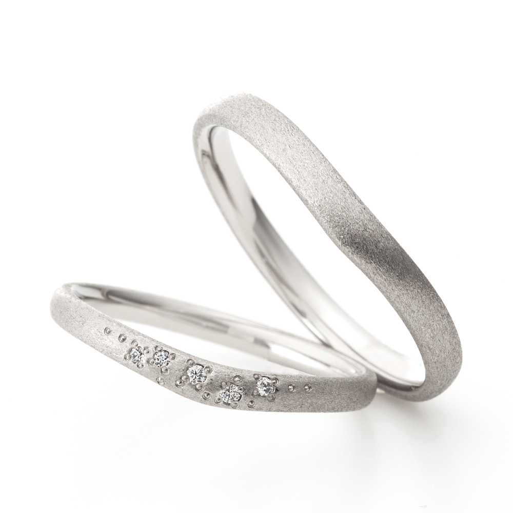 "cute wedding ring （wedding band,marriage ring）from the Aglobe japan's Aimeroir collection.
Platinum900 wedding ring （wedding band,marriage ring） with simple and standard texture.
Rings with surface treatment."