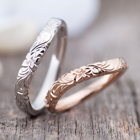"casual and Hawaiian wedding ring （wedding band,marriage ring）from the Aglobe japan's mauoli collection.
K18 Pink Gold and K18 White Gold wedding ring （wedding band,marriage ring） with unique texture.
Hawaiian gold wedding band with LOKAHI engraving and vintage finish.

"