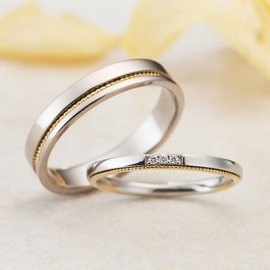 "antique wedding t ring from the Aglobe japan Amour Amulet collection.
Combination marriage ring（wedding ring,wedding band） in platinum and K18 pink gold（K18 Yellow Gold）.
Rings with milling"