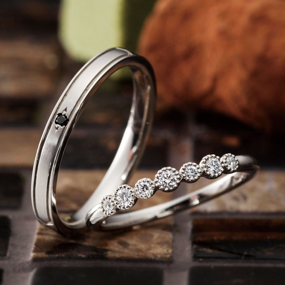 "simple and standard wedding ring （wedding band,marriage ring）from the Aglobe japan's paveochocolat collection.
Platinum900 wedding ring （wedding band,marriage ring） with luxury and European texture.
Rings with milling
Men’s wedding band with black diamond in platinum setting
"