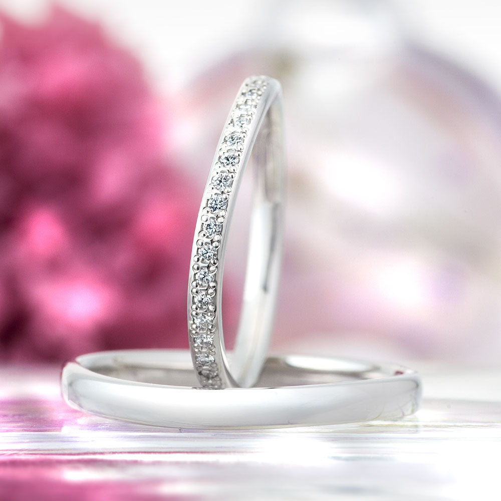 "cute wedding ring （wedding band,marriage ring）from the Aglobe japan's Aimeroir collection.
Platinum900 wedding ring （wedding band,marriage ring） with simple and standard texture.
diamond eternity ring"