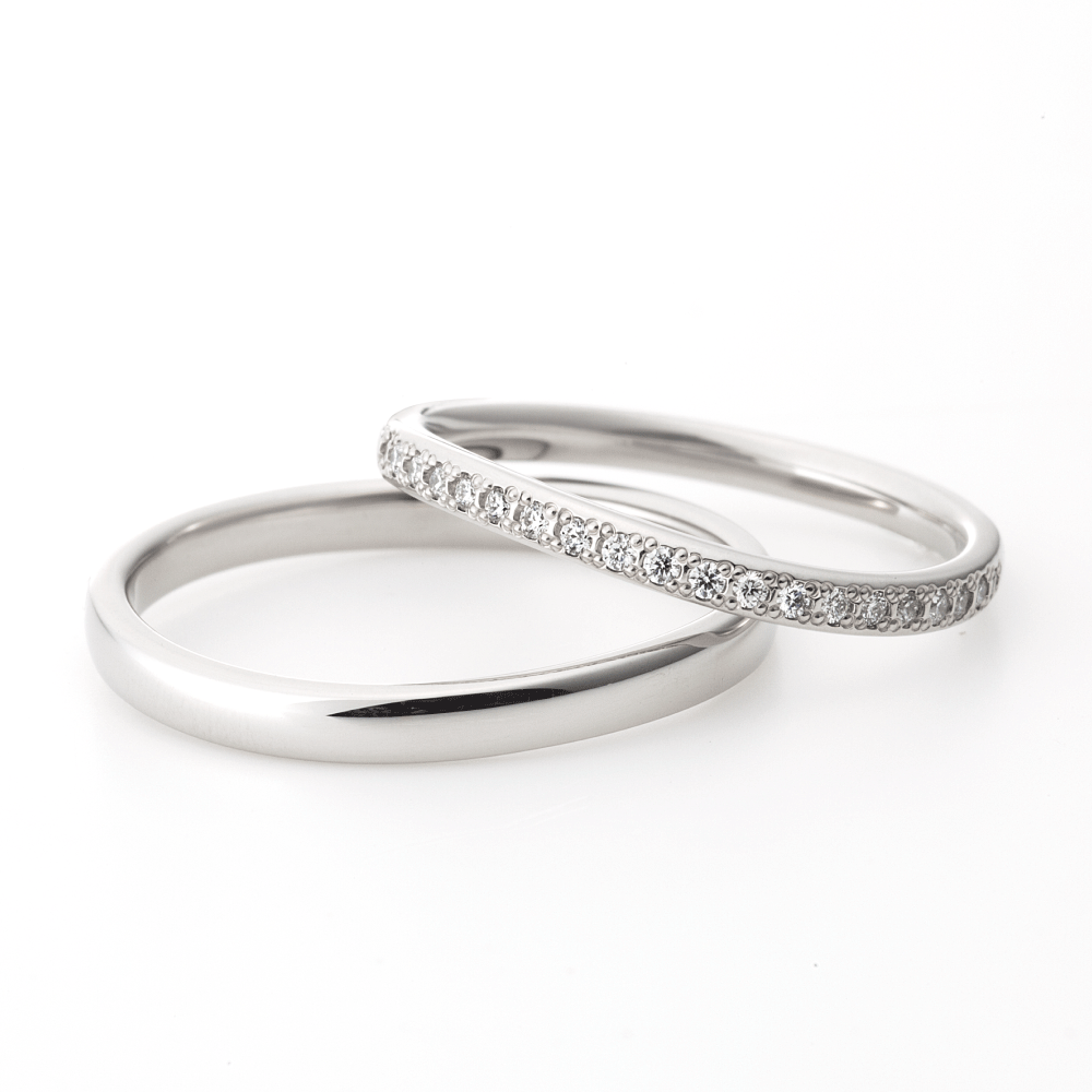 "cute wedding ring （wedding band,marriage ring）from the Aglobe japan's Aimeroir collection.
Platinum900 wedding ring （wedding band,marriage ring） with simple and standard texture.
diamond eternity ring"