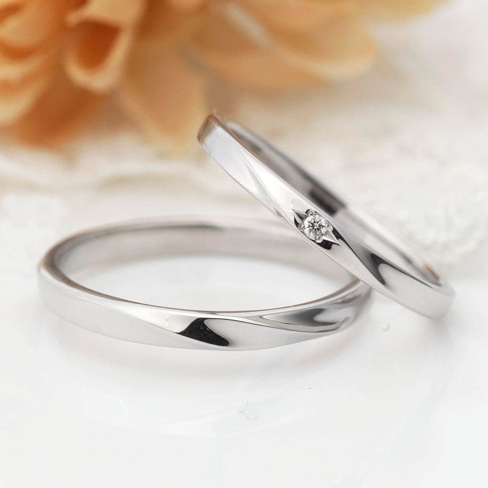 "Simple,standard and European wedding ring （wedding band,marriage ring）from the Aglobe japan's vivage collection.
Platinum900 wedding ring （wedding band,marriage ring） with Simple and European texture.
"