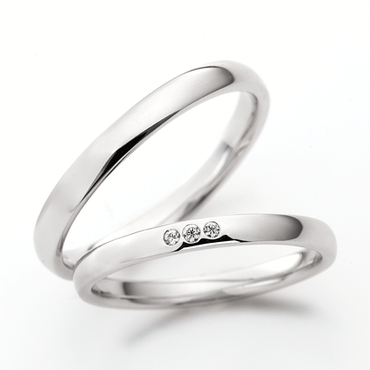 "casual and European wedding ring （wedding band,marriage ring）from the Aglobe japan's Promise Ring collection.
Platinum900 wedding ring （wedding band,marriage ring） with simple and standard texture.
"