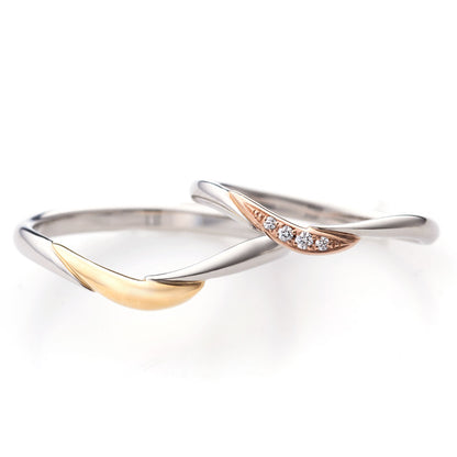 "cute,unique and European wedding ring （wedding band,marriage ring）from the Aglobe japan's lettet mitte collection.
Combination marriage ring（wedding ring,wedding band） in platinum and K18 pink gold.
Combination wedding ring （wedding band,marriage ring） with simple and standard texture.
"