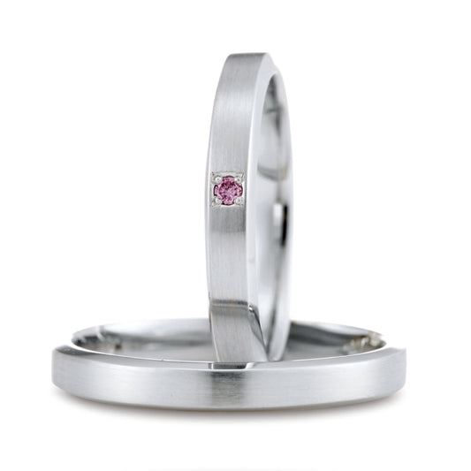 "cute,simple and standard wedding ring （wedding band,marriage ring）from the Aglobe japan's milk and strawberry collection.
Platinum900 wedding ring （wedding band,marriage ring） with luxury texture.
Natural and rare pink diamond set in wedding ring."