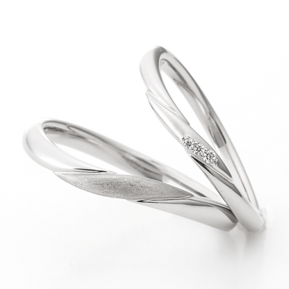 "cute wedding ring （wedding band,marriage ring）from the Aglobe japan's Aimeroir collection.
Platinum900 wedding ring （wedding band,marriage ring） with simple and standard texture.
Rings with surface treatment."