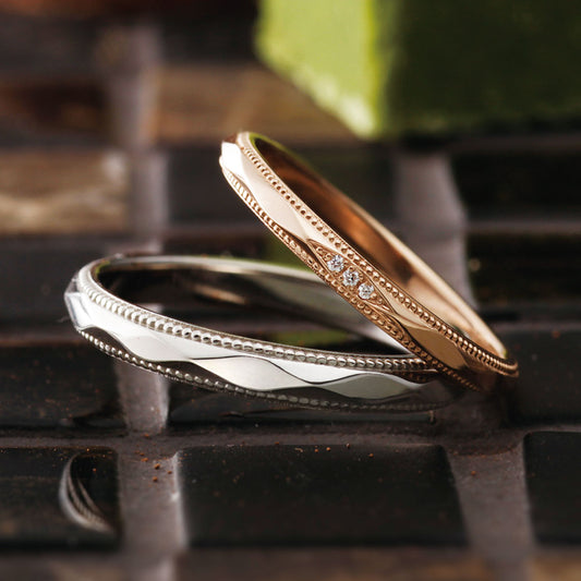"simple and standard wedding ring （wedding band,marriage ring）from the Aglobe japan's paveochocolat collection.
Platinum900 and  K18 Yellow Gold wedding ring （wedding band,marriage ring） with luxury and European texture.
"