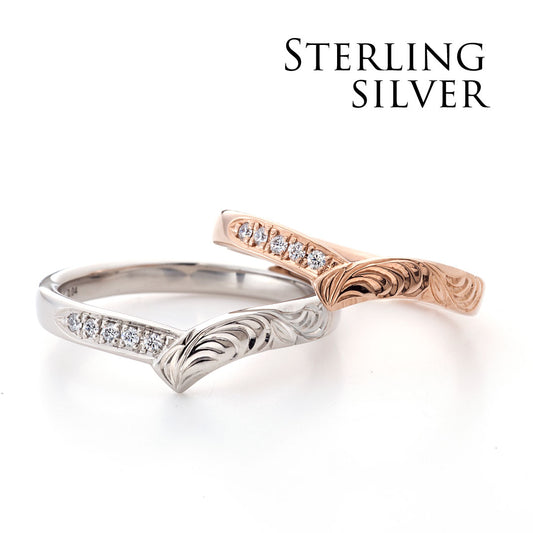 "casual and Hawaiian wedding ring （wedding band,marriage ring）from the Aglobe japan's mauoli collection.
K18 Pink Gold and K18 White Gold wedding ring （wedding band,marriage ring） with unique texture.
Hawaiian gold wedding band with KAUNU engraving and vintage finish.

"