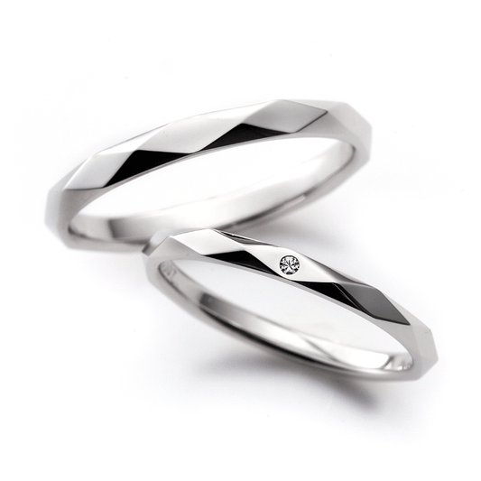 "casual and European wedding ring （wedding band,marriage ring）from the Aglobe japan's Promise Ring collection.
Platinum900 wedding ring （wedding band,marriage ring） with simple and standard texture.
"