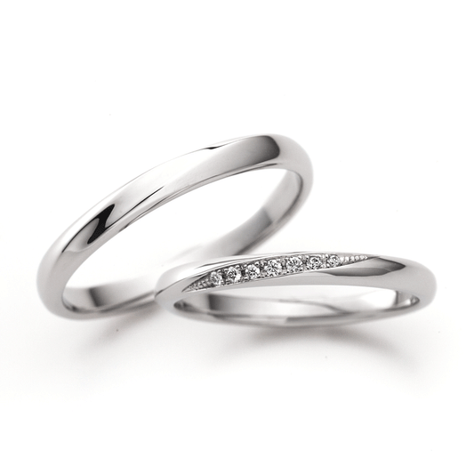 "casual and European wedding ring （wedding band,marriage ring）from the Aglobe japan's Promise Ring collection.
Platinum900 wedding ring （wedding band,marriage ring） with simple and standard texture.
"