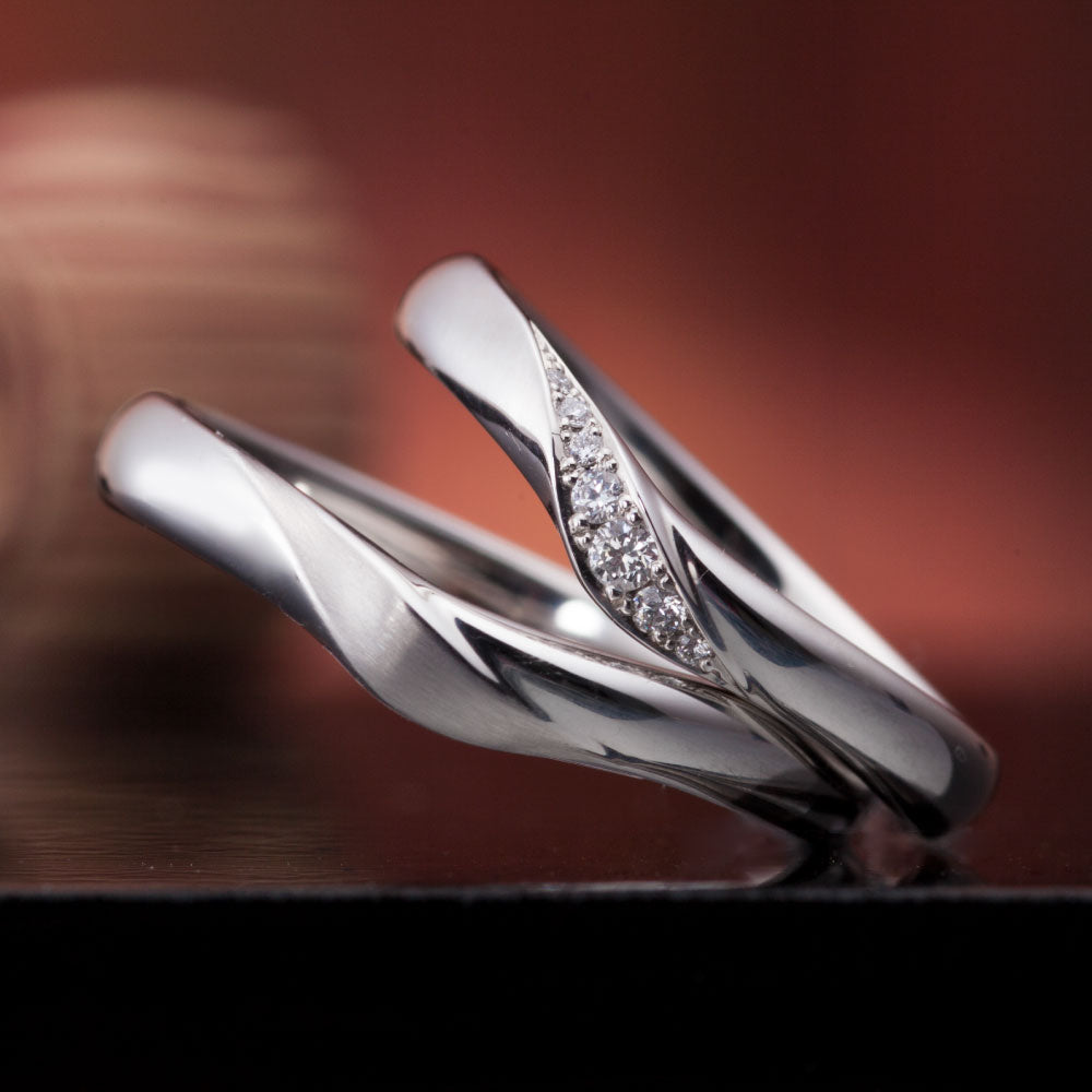 "Japanesestyle wedding ring （wedding band,marriage ring）from the Aglobe japan's ironoha collection.
Platinum900 wedding ring （wedding band,marriage ring） with simple and standard texture.
Rings with surface treatment."