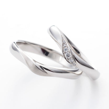 "Japanesestyle wedding ring （wedding band,marriage ring）from the Aglobe japan's ironoha collection.
Platinum900 wedding ring （wedding band,marriage ring） with simple and standard texture.
Rings with surface treatment."