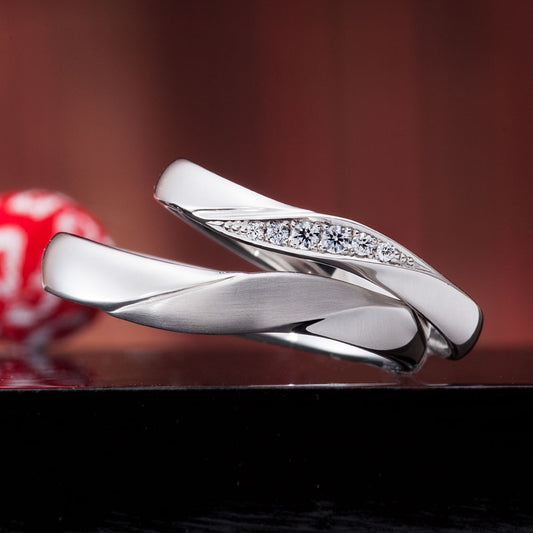 "Japanesestyle wedding ring （wedding band,marriage ring）from the Aglobe japan's ironoha collection.
Platinum900 wedding ring （wedding band,marriage ring） with simple and standard texture.
Rings with surface treatment."