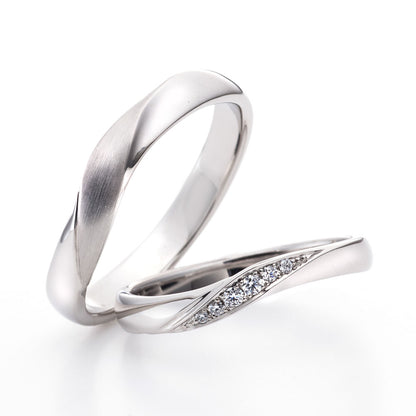 "Japanesestyle wedding ring （wedding band,marriage ring）from the Aglobe japan's ironoha collection.
Platinum900 wedding ring （wedding band,marriage ring） with simple and standard texture.
Rings with surface treatment."