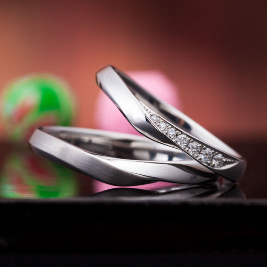"Japanesestyle wedding ring （wedding band,marriage ring）from the Aglobe japan's ironoha collection.
Platinum900 wedding ring （wedding band,marriage ring） with simple and standard texture.
Rings with surface treatment."