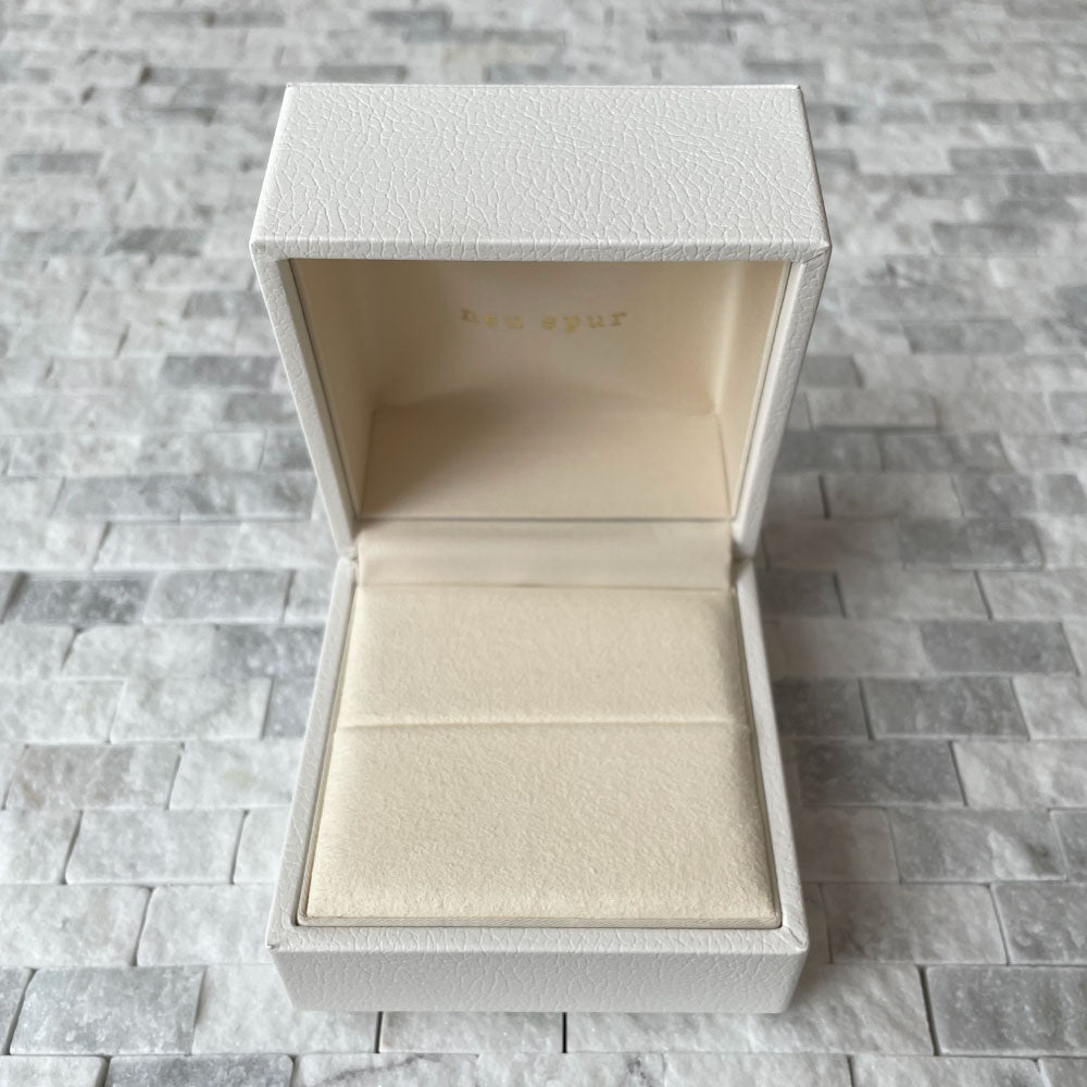 Original AGLOBE JAPAN branded ring box（image of jewelry case） with logo for engagement or wedding ring（wedding bands） gift packaging