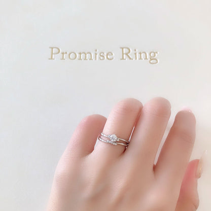 Lab-grown diamond engagement ring and wedding band （wedding ring）worn together