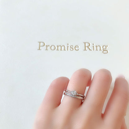 Lab-grown diamond engagement ring and wedding band （wedding ring）worn together